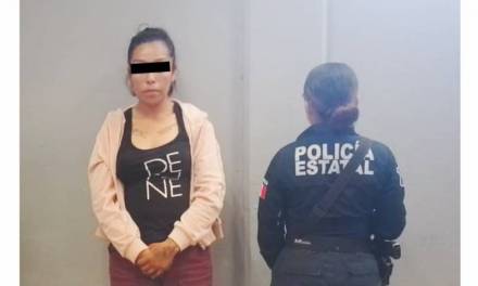 Aseguran a mujer con más de 500 dosis de presunta droga en Ixmiquilpan